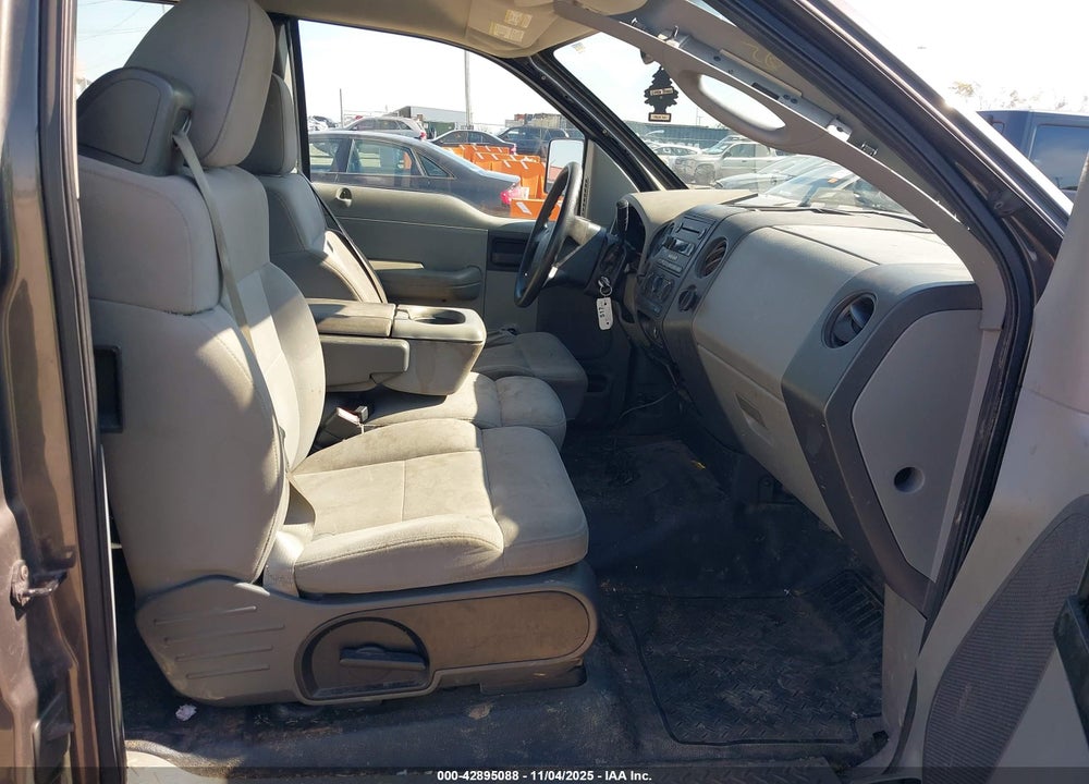 2005 FORD F-150 VIN: 1FTRX02W95KD45253