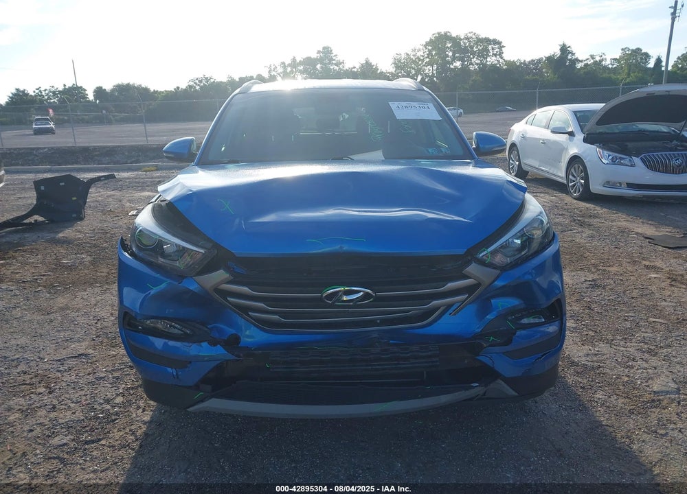 2018 HYUNDAI TUCSON VIN: KM8J3CAL0JU699982