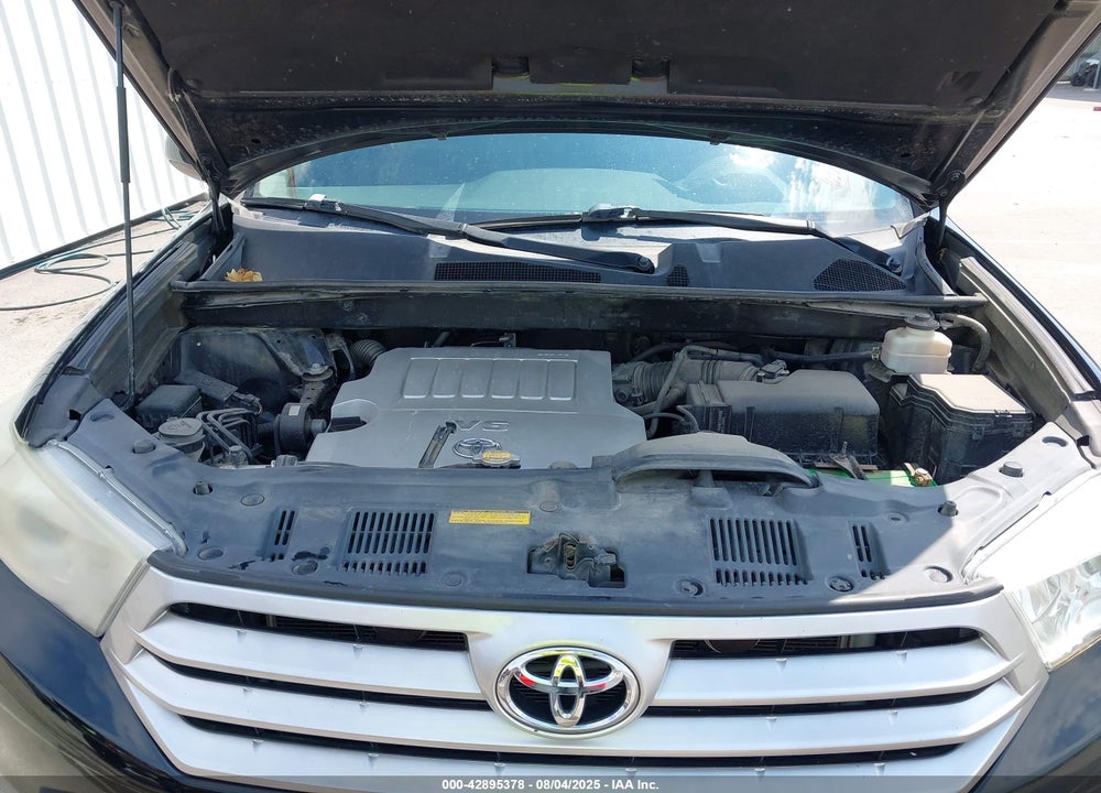 2011 TOYOTA HIGHLANDER VIN: 5TDZK3EH0BS045117