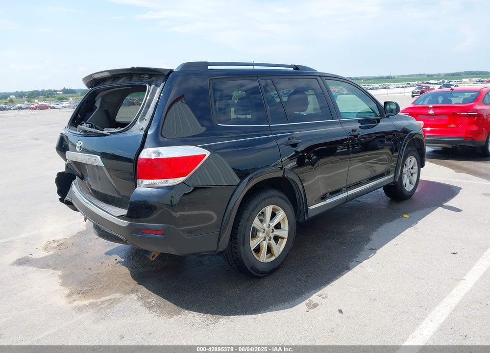 2011 TOYOTA HIGHLANDER VIN: 5TDZK3EH0BS045117