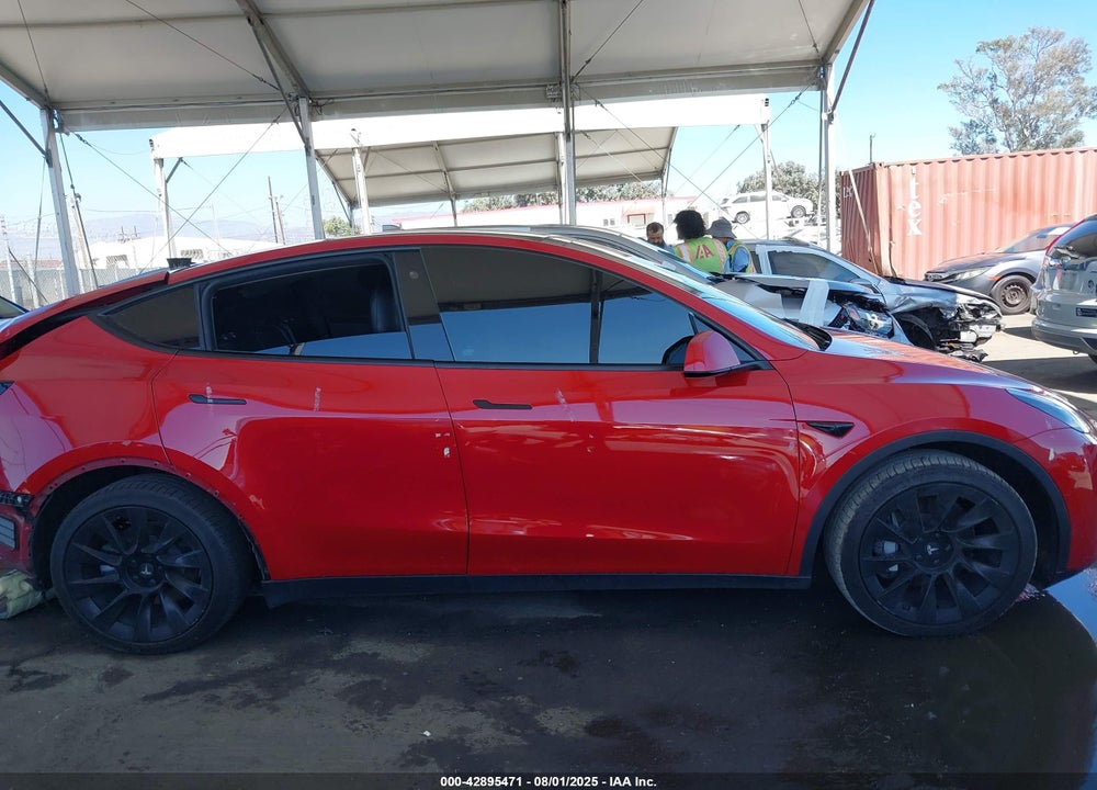 2021 TESLA MODEL Y LONG RANGE DUAL MOTOR ALL-WHEEL DRIVE VIN: 5YJYGDEEXMF285369