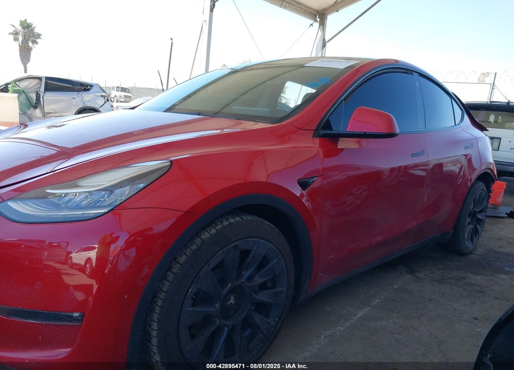 2021 TESLA MODEL Y LONG RANGE DUAL MOTOR ALL-WHEEL DRIVE VIN: 5YJYGDEEXMF285369