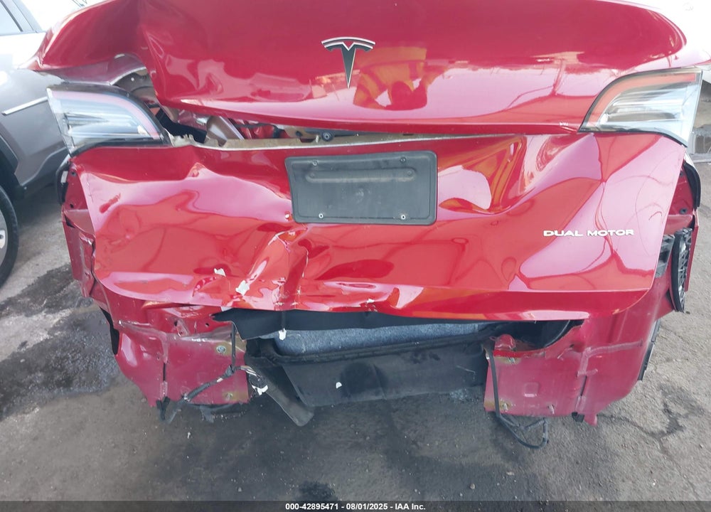 2021 TESLA MODEL Y LONG RANGE DUAL MOTOR ALL-WHEEL DRIVE VIN: 5YJYGDEEXMF285369