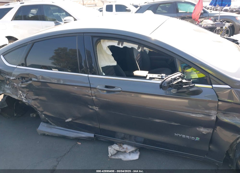2019 FORD FUSION VIN: 3FA6P0LUXKR285643