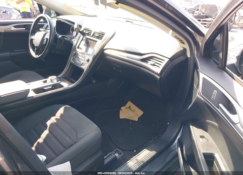2019 FORD FUSION VIN: 3FA6P0LUXKR285643