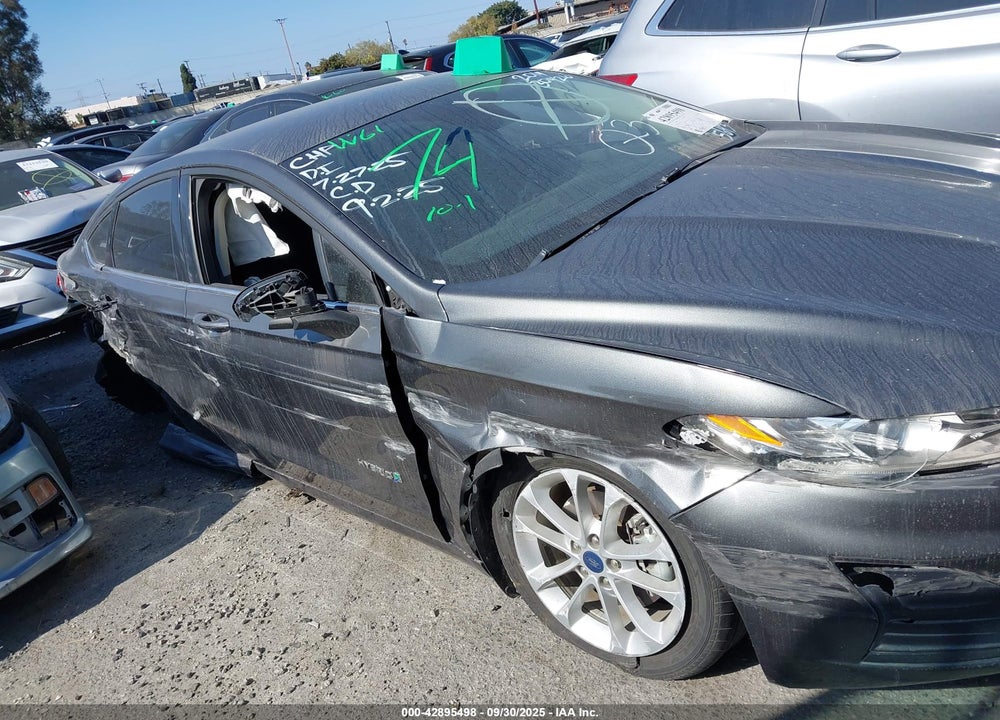 2019 FORD FUSION VIN: 3FA6P0LUXKR285643