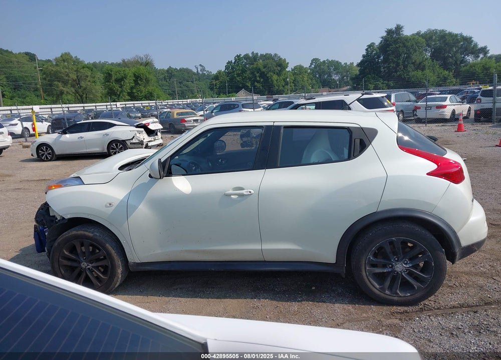 2011 NISSAN JUKE S VIN: JN8AF5MV9BT014670