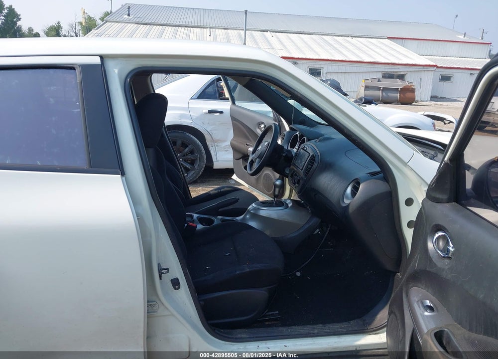 2011 NISSAN JUKE S VIN: JN8AF5MV9BT014670