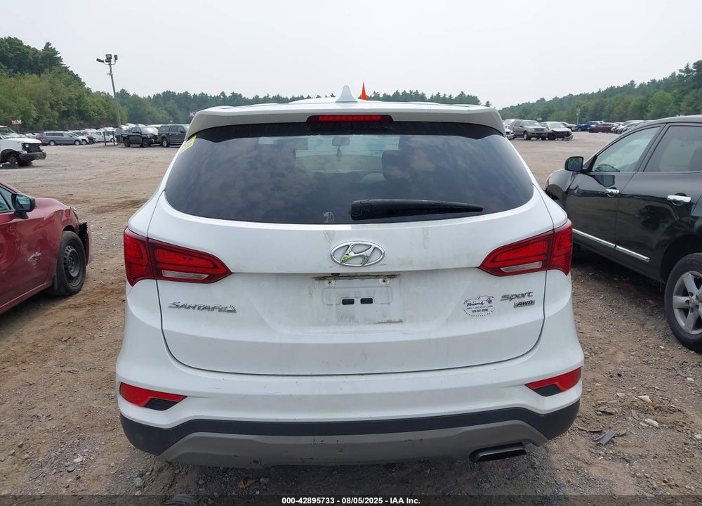 2017 HYUNDAI SANTA FE VIN: 5XYZTDLB8HG442372