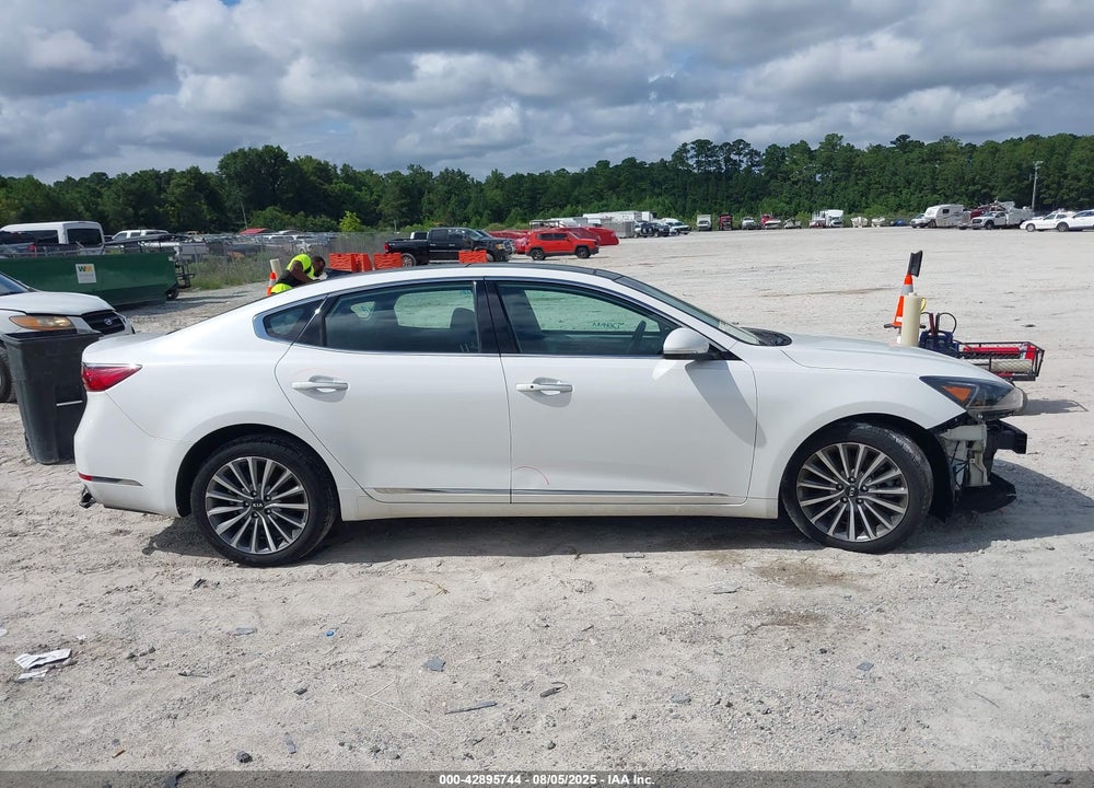 2017 KIA CADENZA VIN: KNALC4J14H5093975