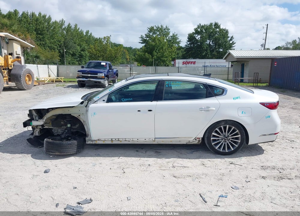 2017 KIA CADENZA VIN: KNALC4J14H5093975
