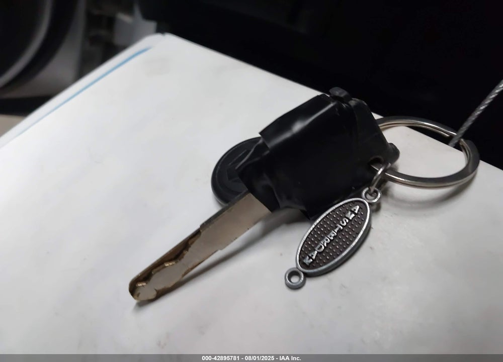 2004 HONDA CIVIC EX VIN: 1HGEM22094L020093