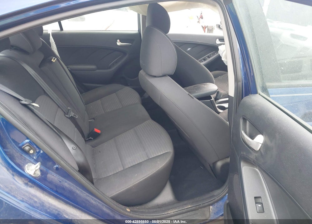 2018 KIA FORTE VIN: 3KPFL4A77JE197360