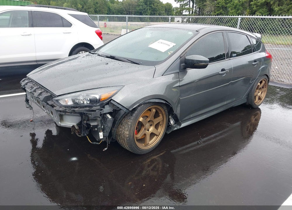 2018 FORD FOCUS VIN: 1FADP3L96JL215767