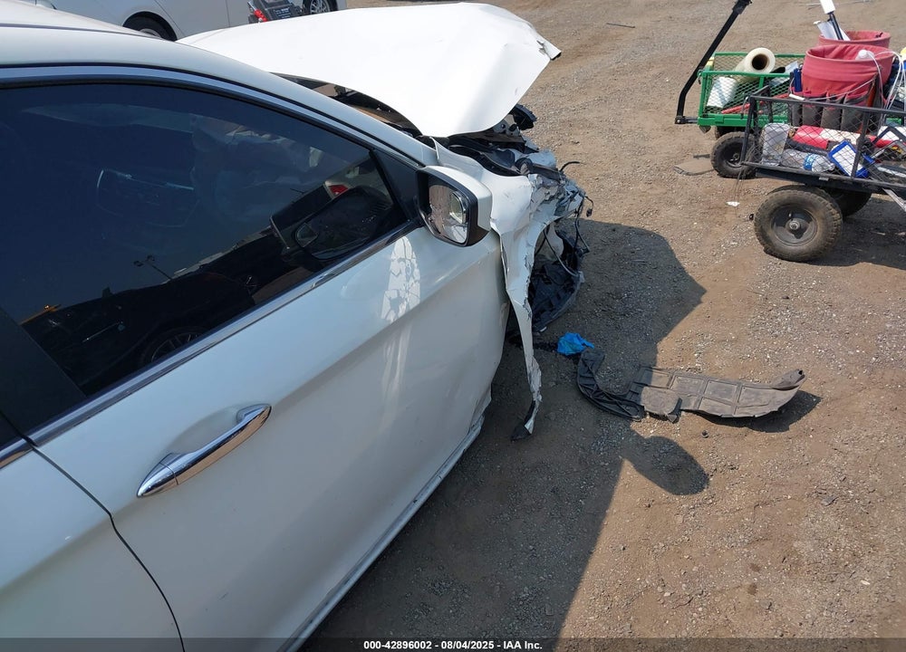 2015 HONDA ACCORD VIN: 1HGCR2F54FA137660