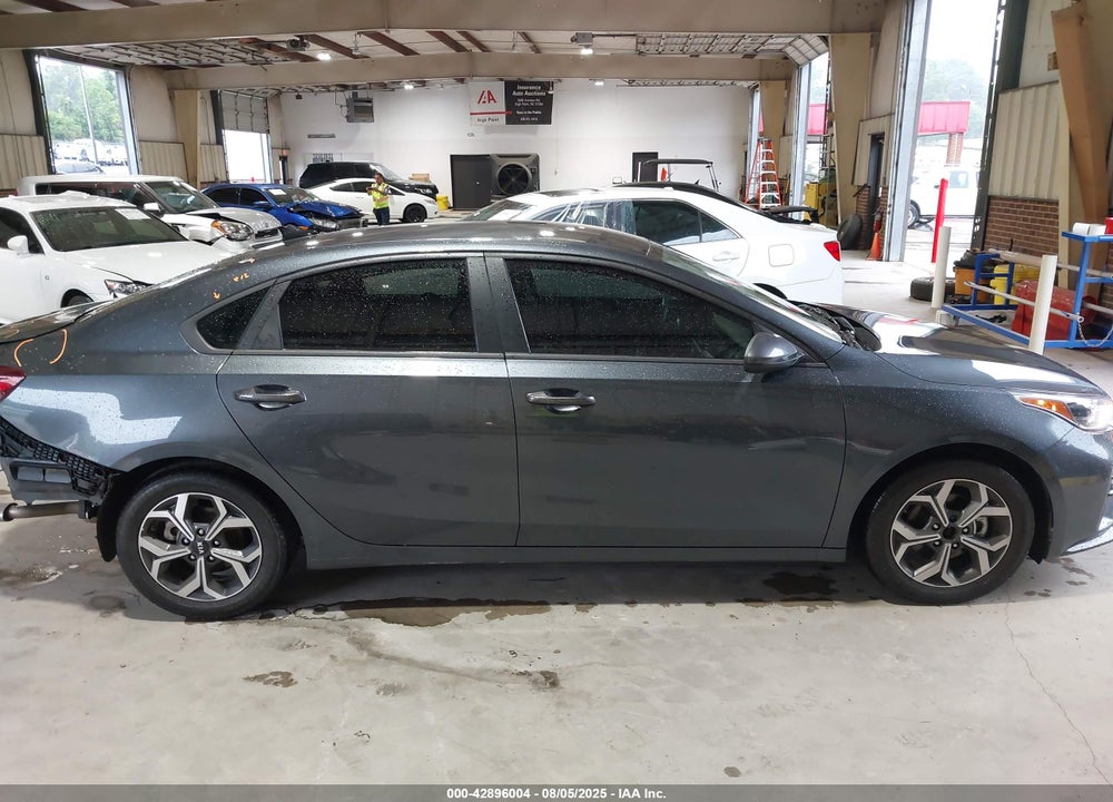 2021 KIA FORTE LXS VIN: 3KPF24AD9ME334330