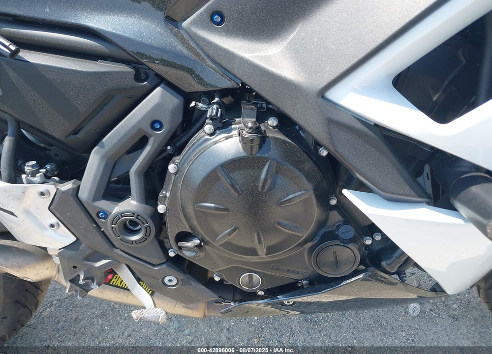 2020 KAWASAKI EX650 N VIN: ML5EXEN10LDA09842