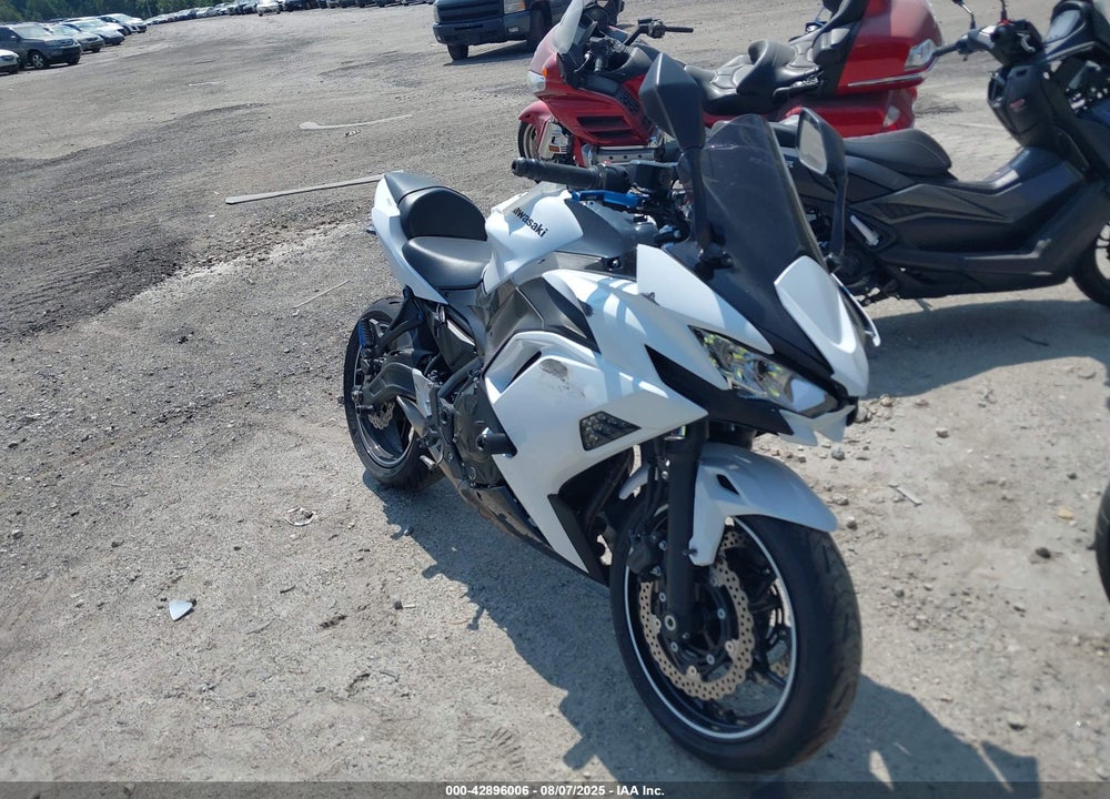2020 KAWASAKI EX650 N VIN: ML5EXEN10LDA09842