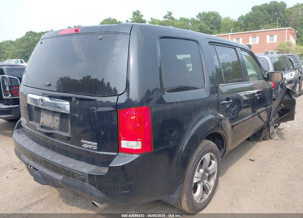 2015 HONDA PILOT SE VIN: 5FNYF4H37FB043445