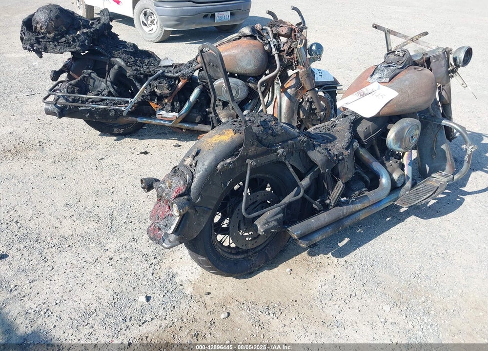 2008 HARLEY-DAVIDSON FLHTCUI 105TH ANNIVERSARY EDITION VIN: 1HD1FC4408Y638875