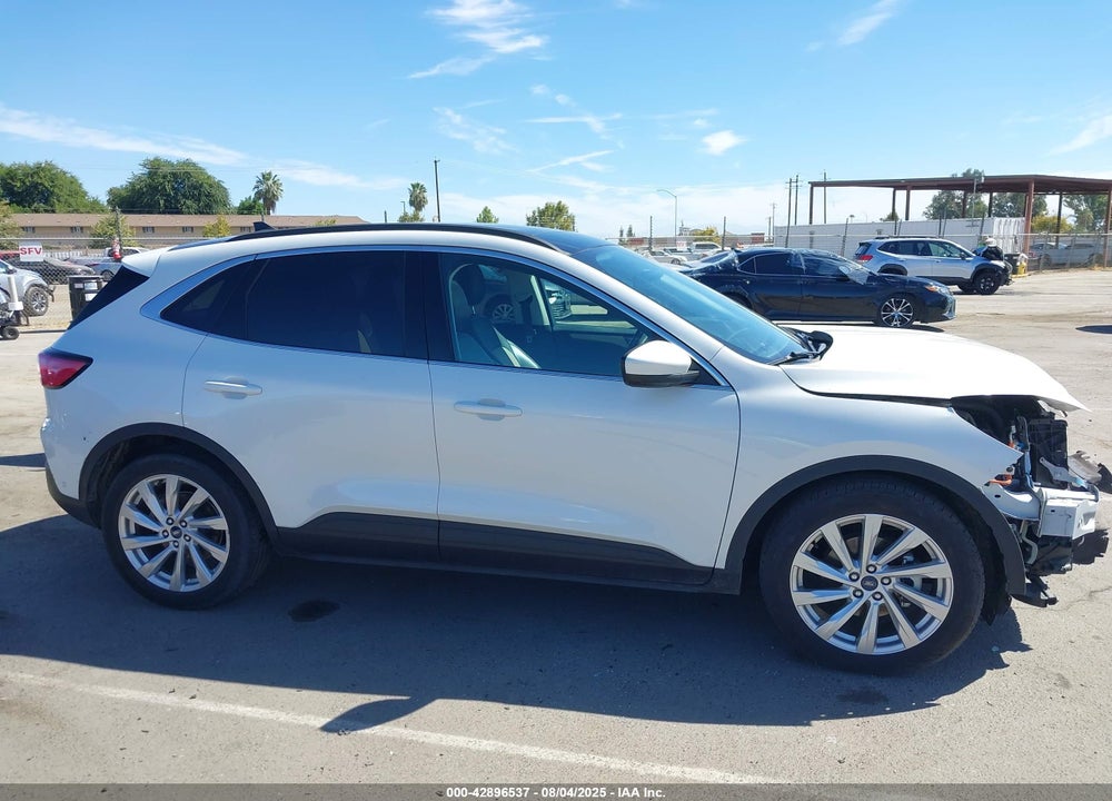 2021 FORD ESCAPE VIN: 1FMCU0DZ5MUB27525