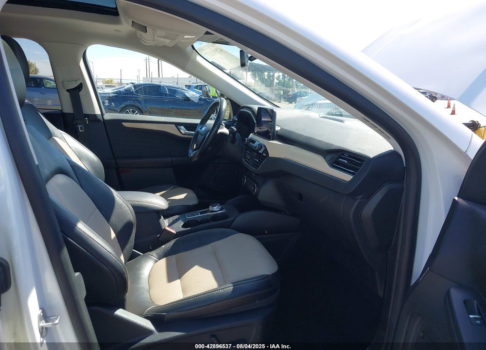 2021 FORD ESCAPE VIN: 1FMCU0DZ5MUB27525