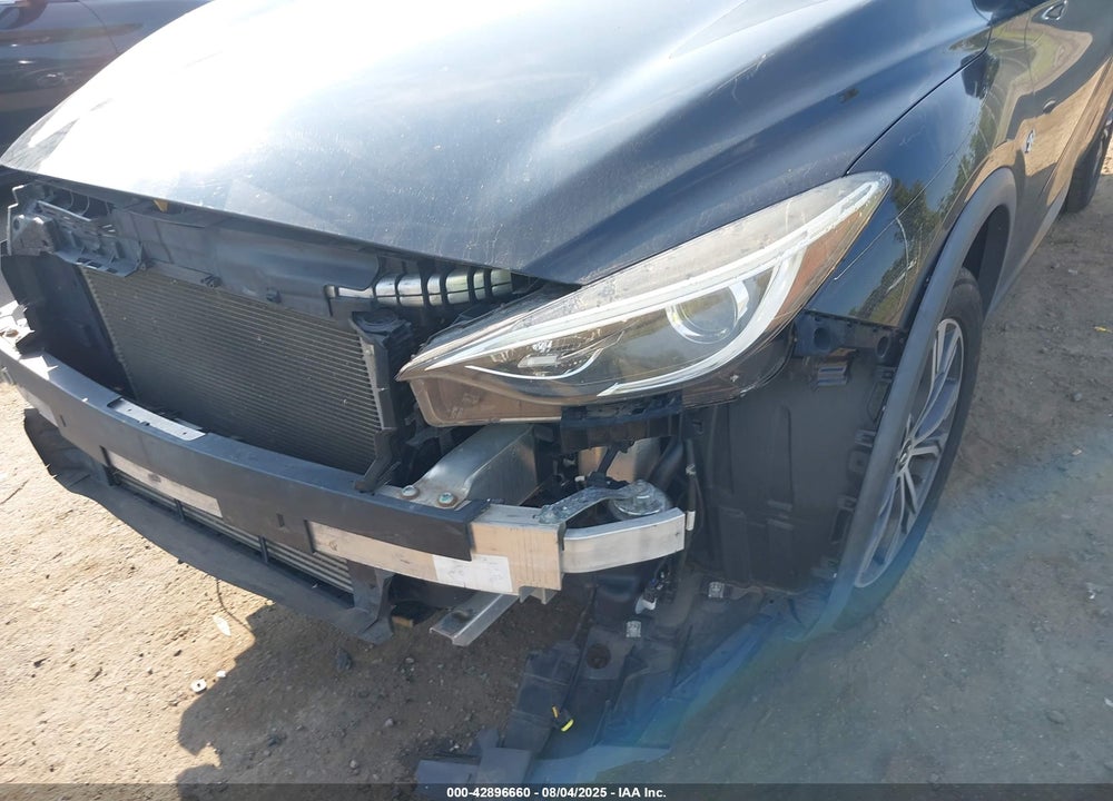 2017 INFINITI QX30 VIN: SJKCH5CR6HA017384
