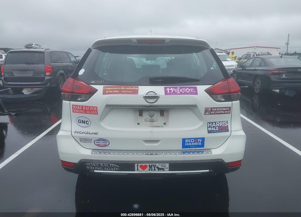 2018 NISSAN ROGUE VIN: 5N1AT2MT5JC828942