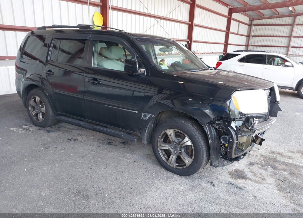 2015 HONDA PILOT SE VIN: 5FNYF4H33FB048111
