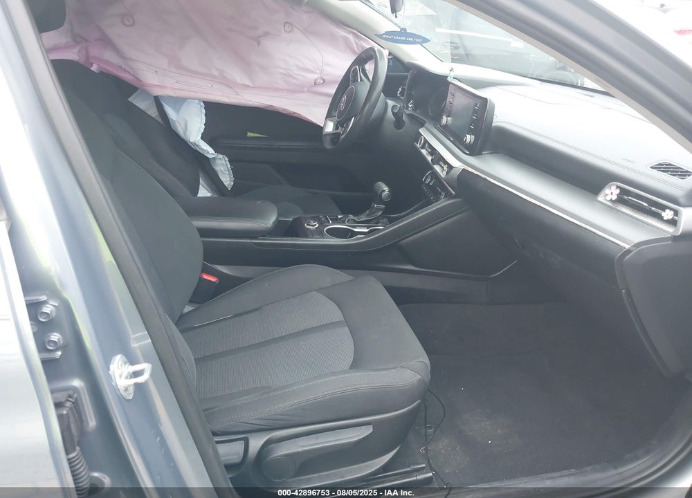2021 KIA K5 VIN: 5XXG14J27MG027882