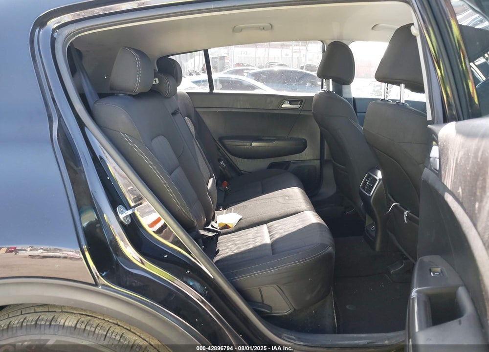 2017 KIA SPORTAGE VIN: KNDPM3ACXH7261703