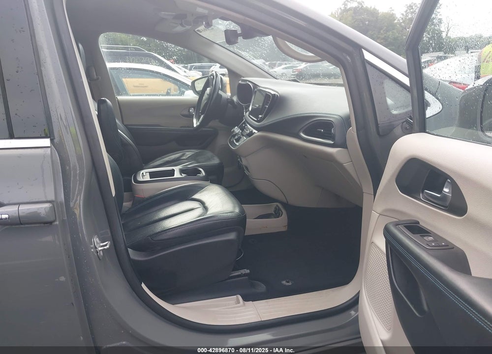 2021 CHRYSLER PACIFICA TOURING L VIN: 2C4RC1BG8MR533059