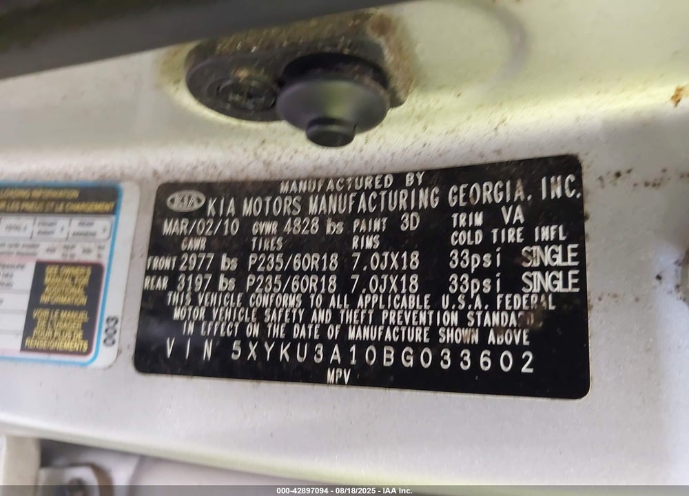 2011 KIA SORENTO VIN: 5XYKU3A10BG033602