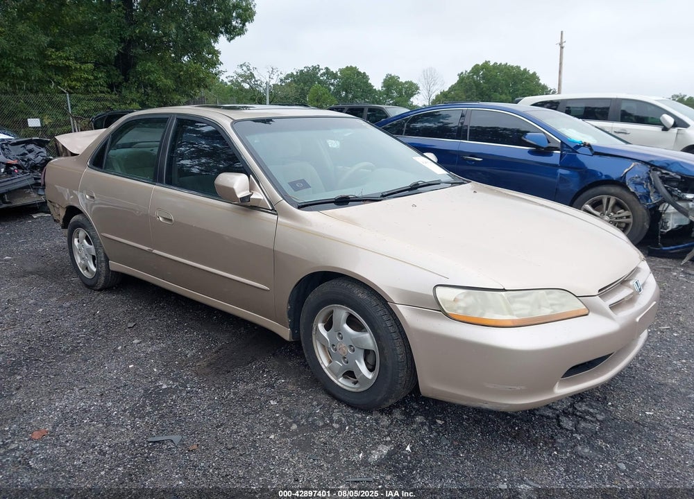 2000 HONDA ACCORD 2.3 EX VIN: 1HGCG5653YA089031