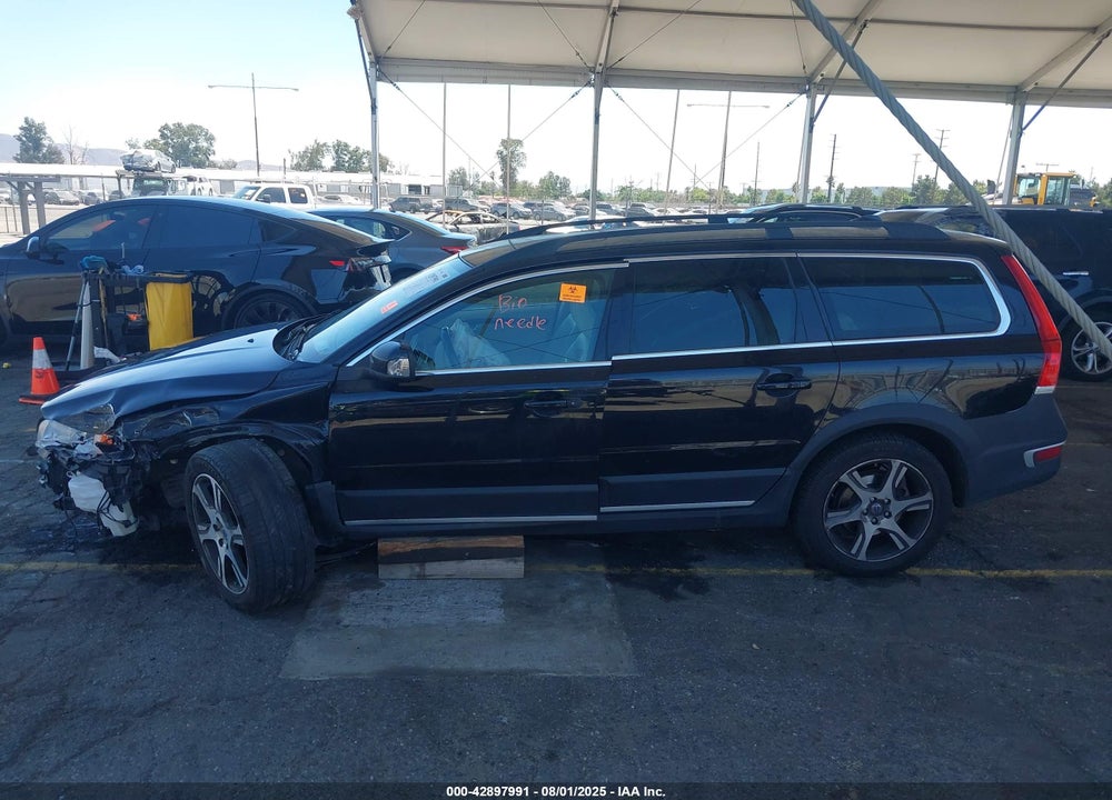 2015 VOLVO XC70 VIN: YV4902NMXF1209003