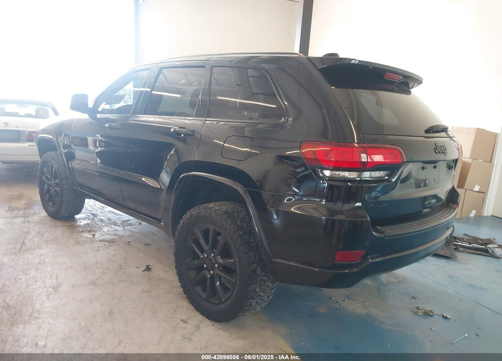 2018 JEEP GRAND CHEROKEE VIN: 1C4RJFAG9JC137618