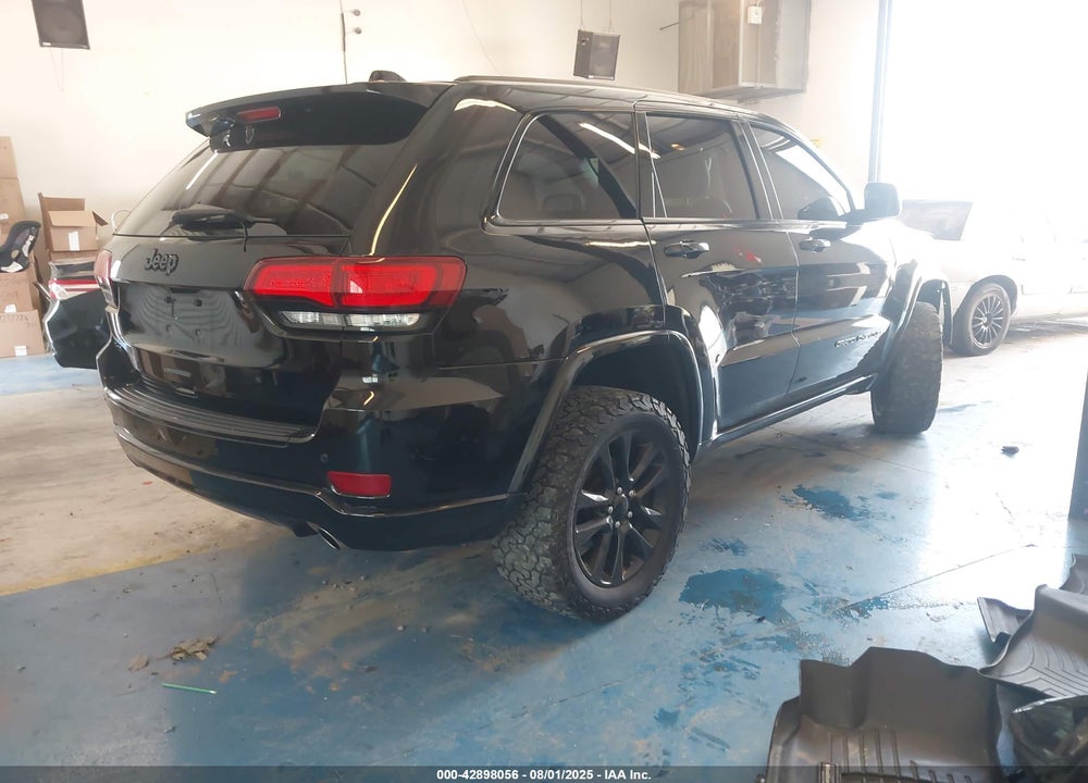 2018 JEEP GRAND CHEROKEE VIN: 1C4RJFAG9JC137618