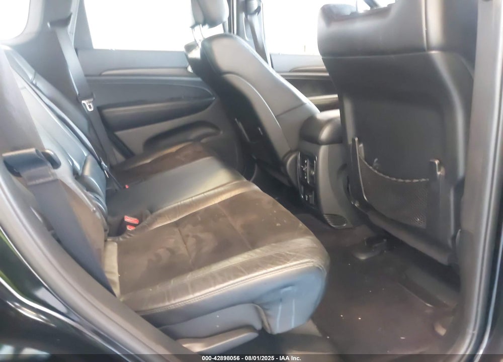 2018 JEEP GRAND CHEROKEE VIN: 1C4RJFAG9JC137618