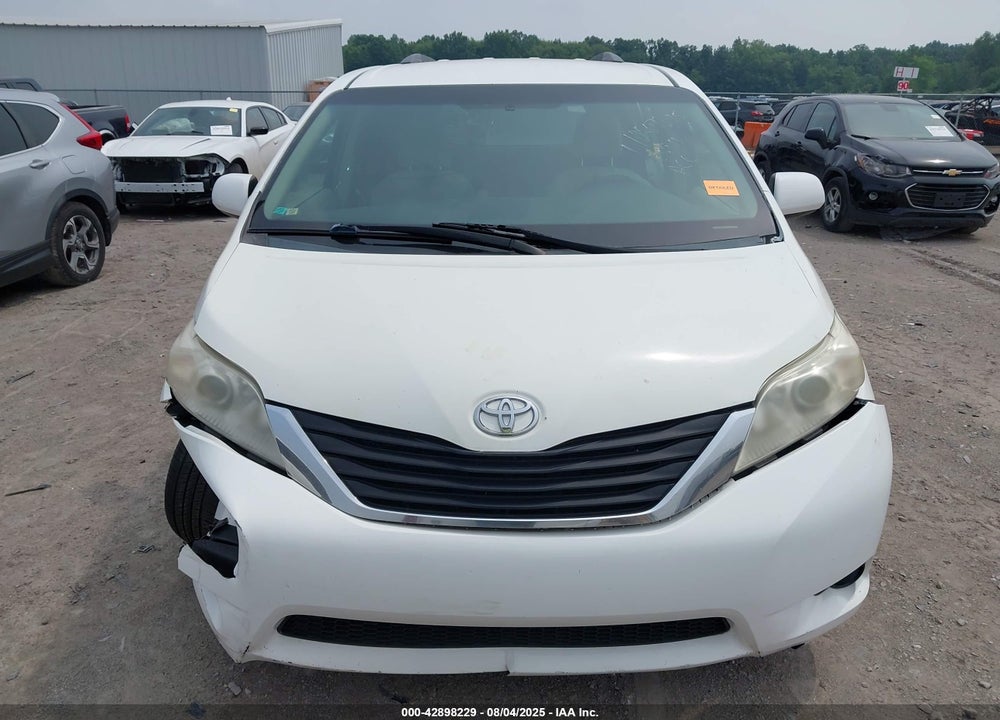 2011 TOYOTA SIENNA LE V6 VIN: 5TDKK3DCXBS059016