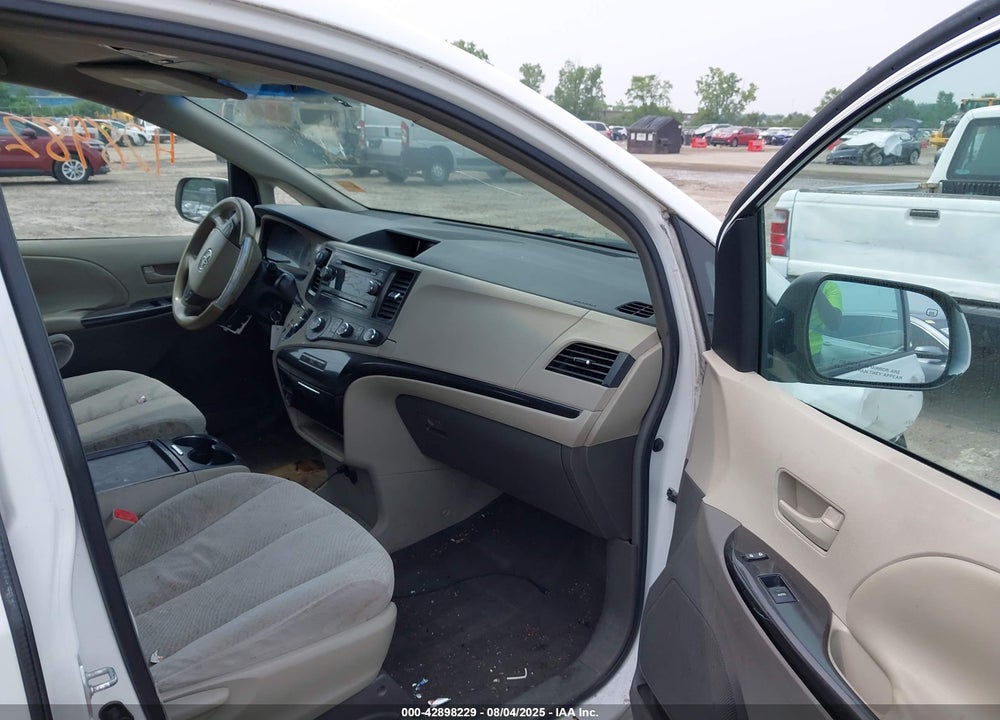 2011 TOYOTA SIENNA LE V6 VIN: 5TDKK3DCXBS059016