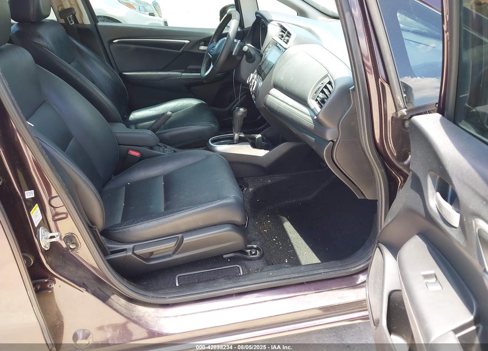 2015 HONDA FIT VIN: 3HGGK5H88FM779512