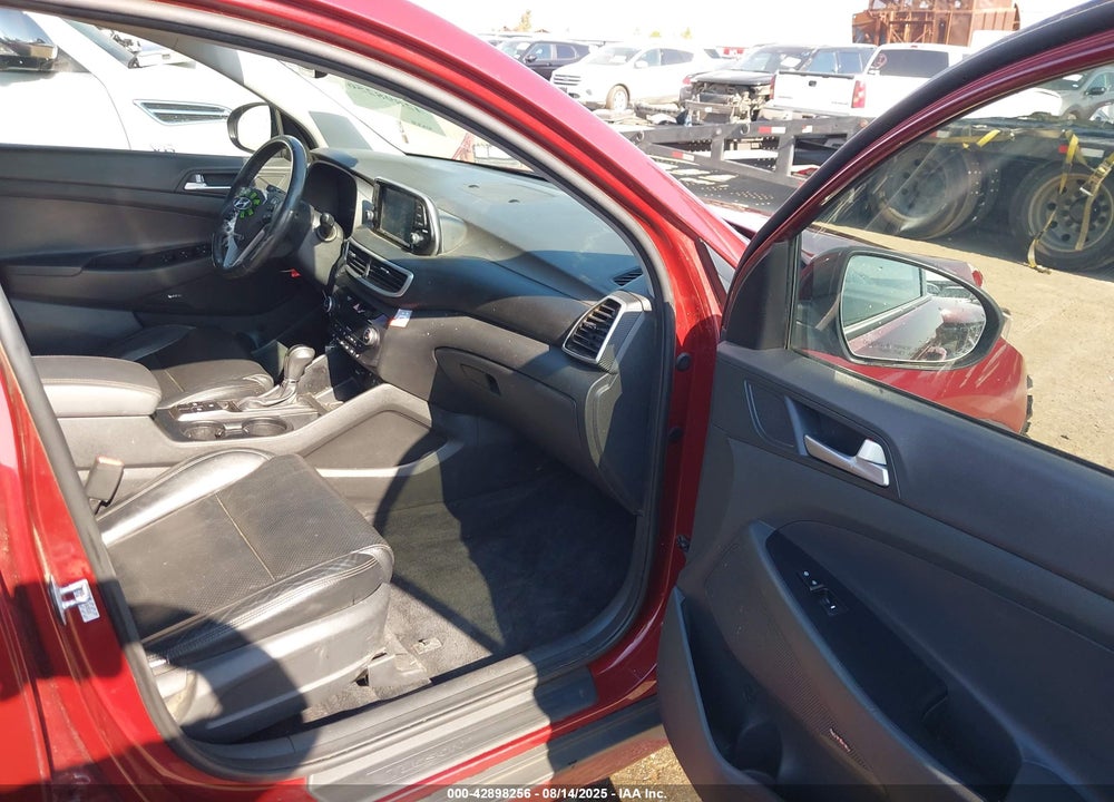 2019 HYUNDAI TUCSON VIN: KM8J33AL8KU025533