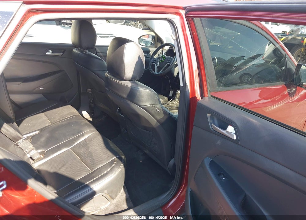 2019 HYUNDAI TUCSON VIN: KM8J33AL8KU025533