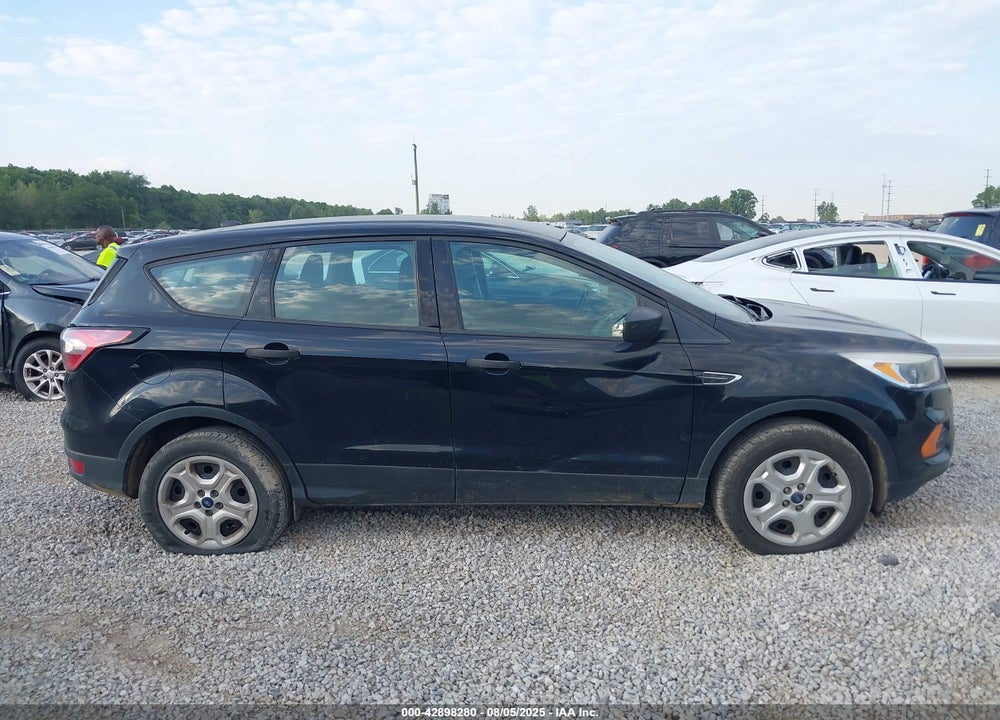 2017 FORD ESCAPE VIN: 1FMCU0F74HUE68464