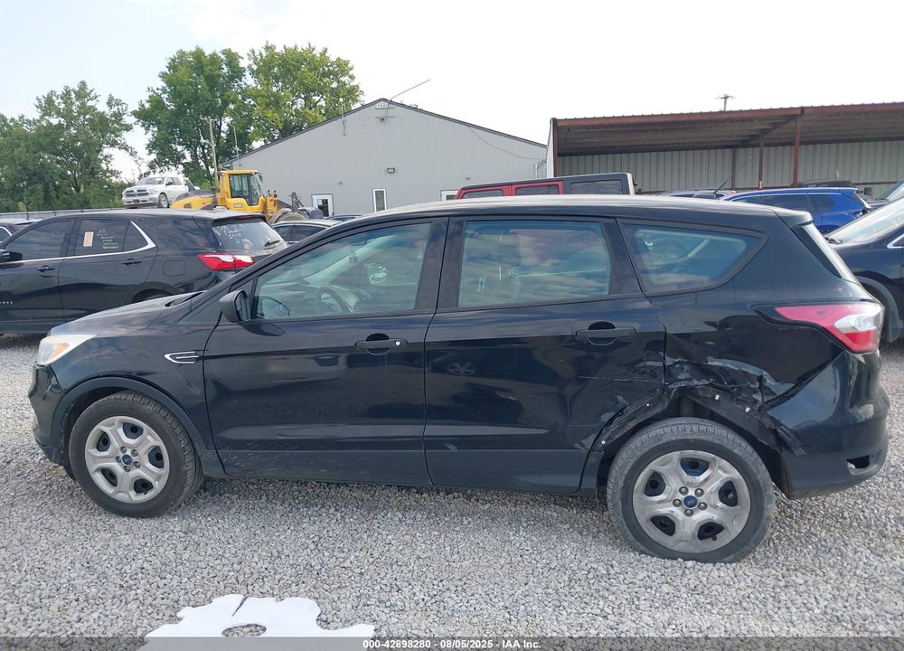 2017 FORD ESCAPE VIN: 1FMCU0F74HUE68464