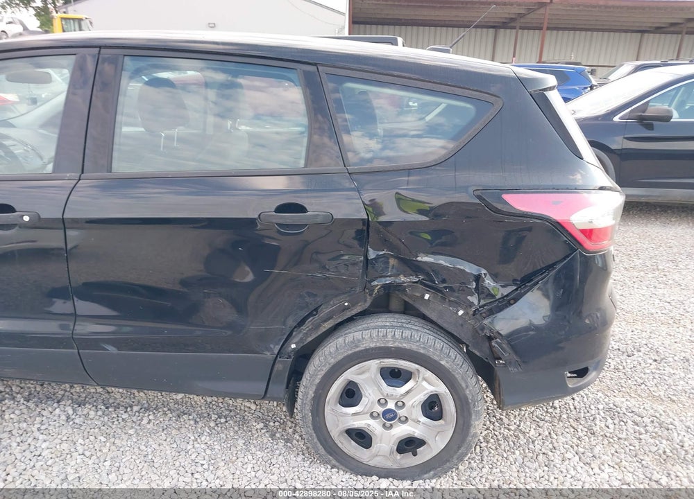 2017 FORD ESCAPE VIN: 1FMCU0F74HUE68464