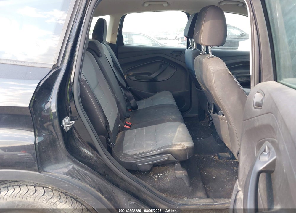 2017 FORD ESCAPE VIN: 1FMCU0F74HUE68464