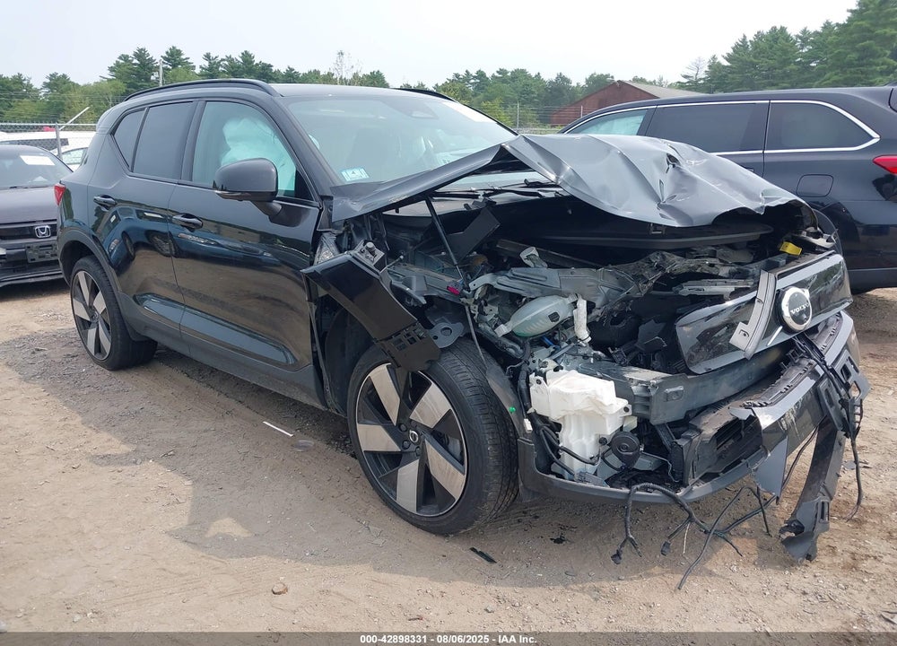2023 VOLVO XC40 RECHARGE PURE ELECTRIC TWIN ULTIMATE VIN: YV4ED3UM1P2035893