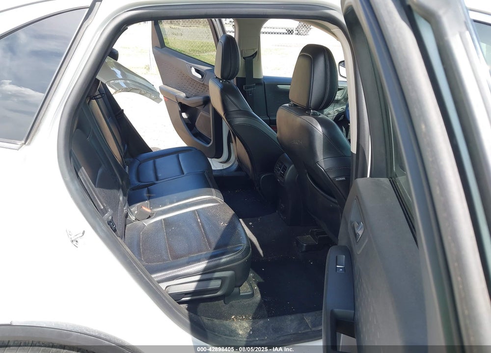 2020 FORD ESCAPE VIN: 1FMCU0H65LUB02221