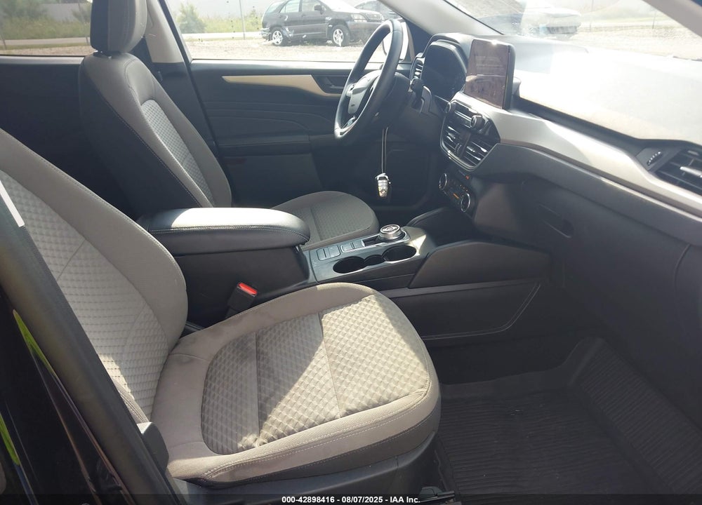 2022 FORD ESCAPE VIN: 1FMCU9G65NUB19819